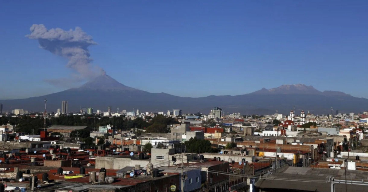 As if the earthquake wasn't enough; Mexico City warned of activity at the Popocatépetl volcano